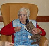 otthon�pol�s